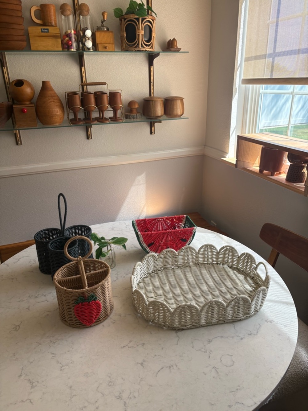 Set of 4 White Wicker Serving Tray, caddy bowl etc